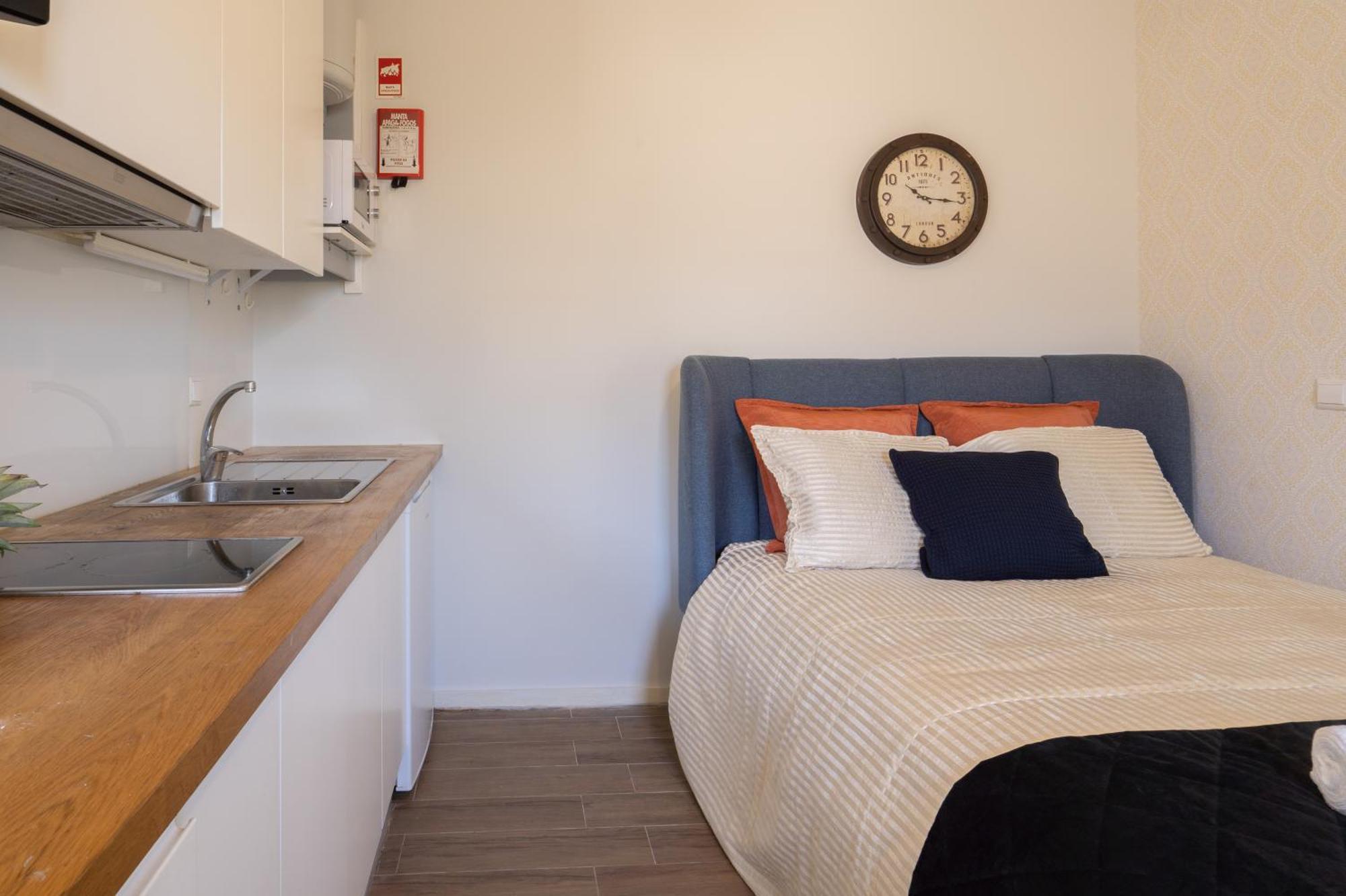 Host Wise - Impressive Restful Houses Porto Bilik gambar
